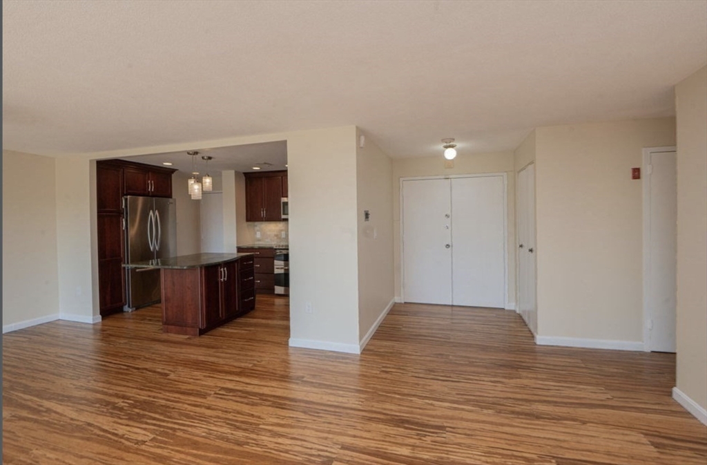 1002 Paradise Road PHH