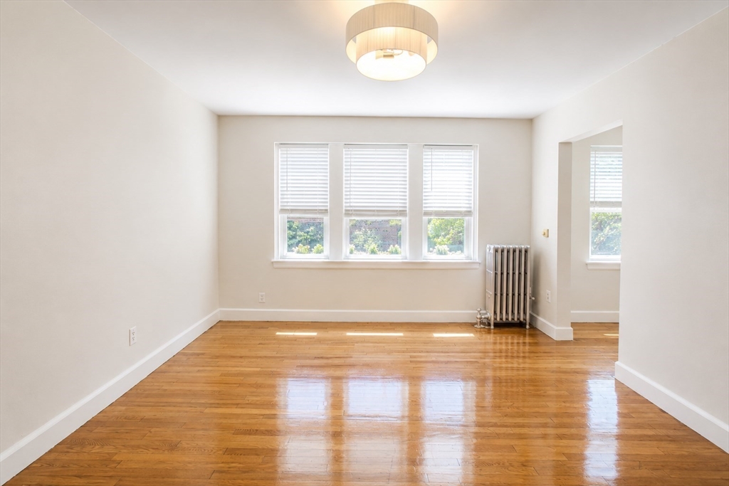 8 Walnut St 2