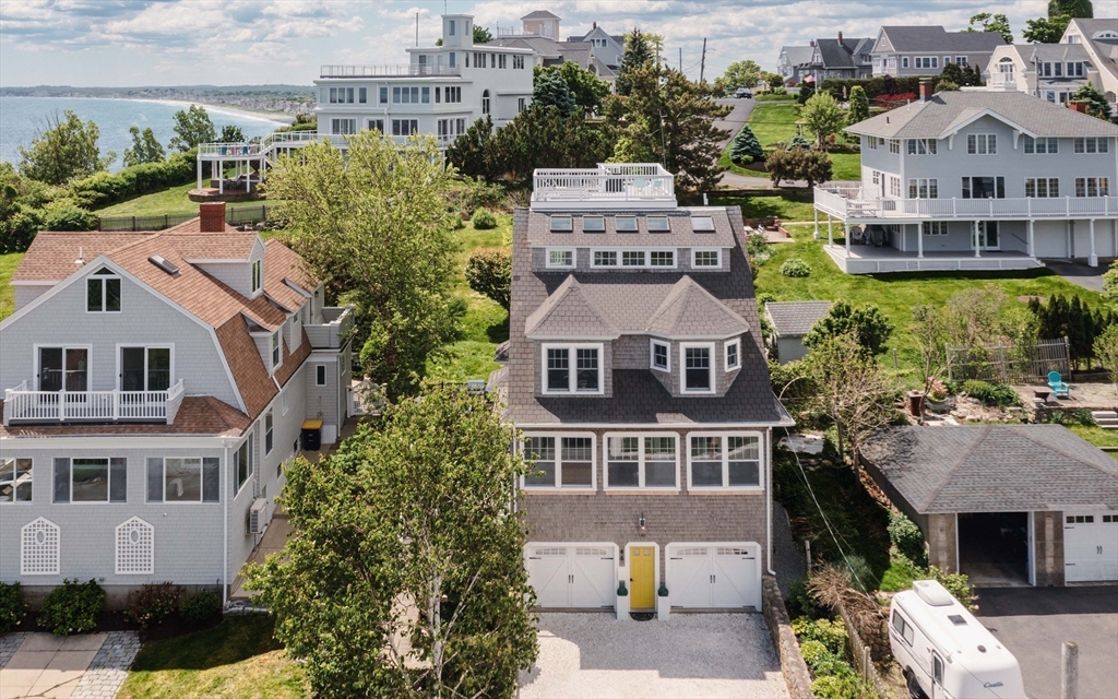 46 Holbrook Ave