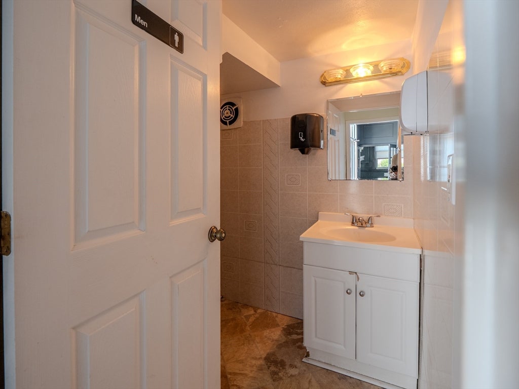 29 Spruce St, Milford, MA, 29 Spruce St, Milford, MA Photo #22