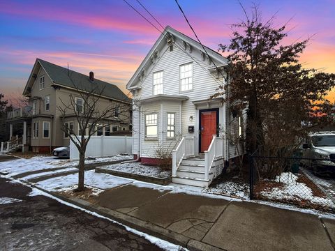 6 Nichols St Lynn MA 01902