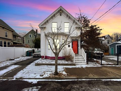 6 Nichols St Lynn MA 01902