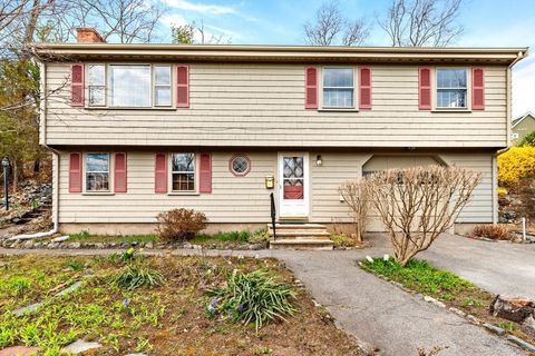 11 Ludlow Ave Wakefield MA 01880