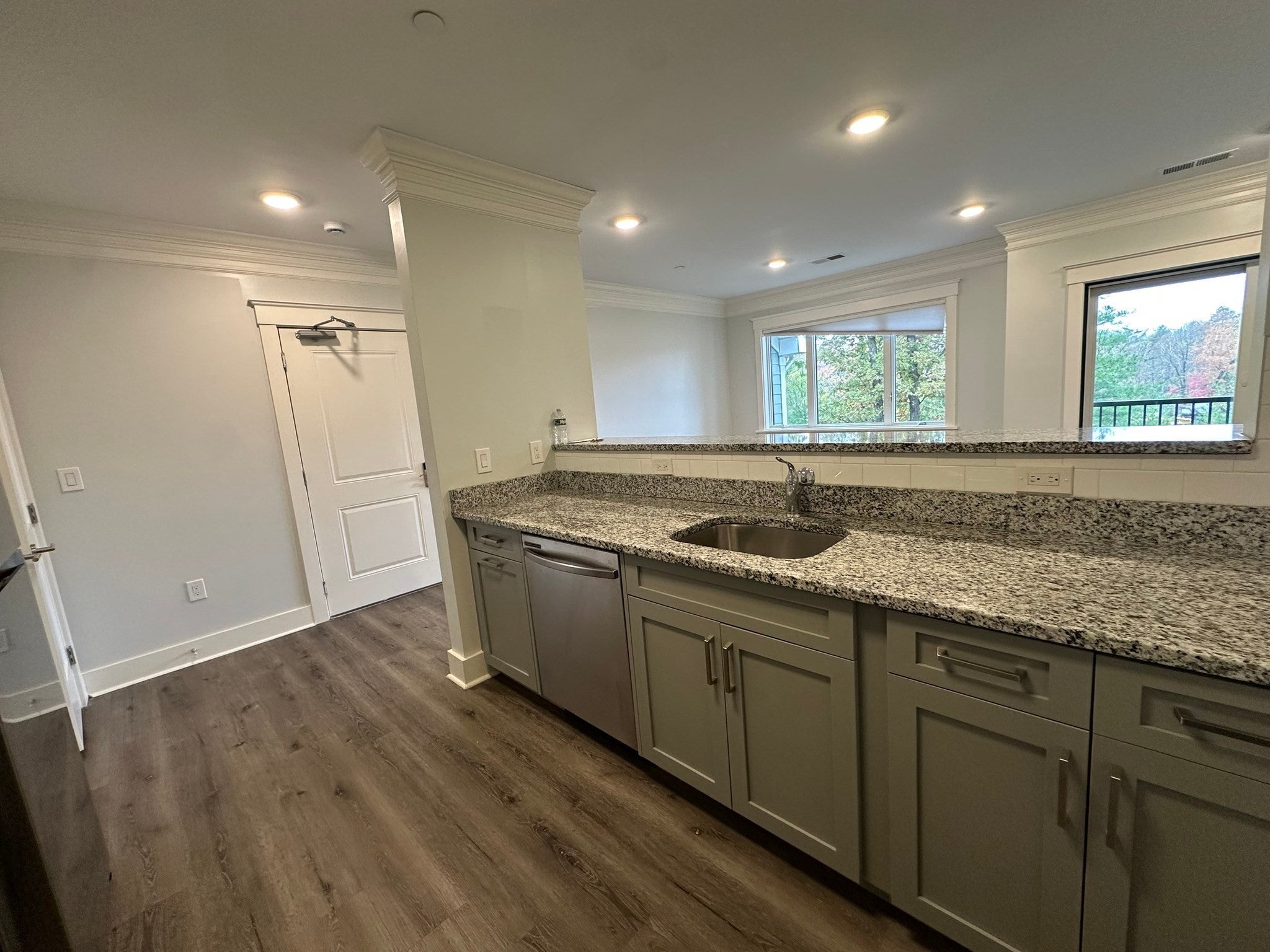 18 Hennery Way 18J