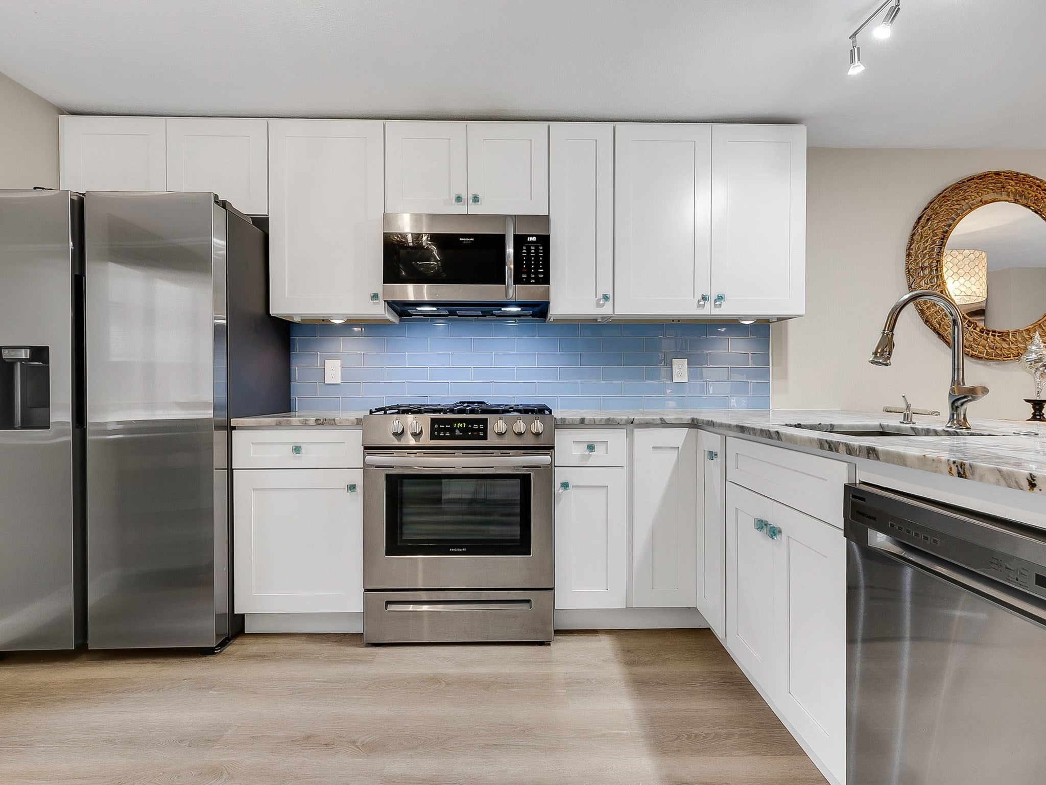 21 W Parish Ct 21