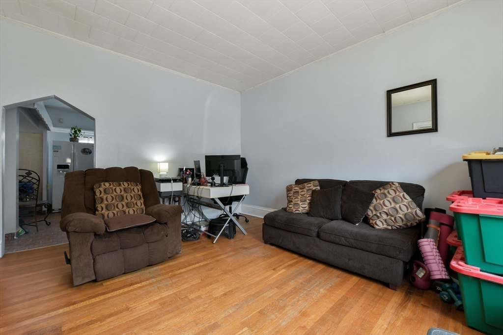 127 Beacon St