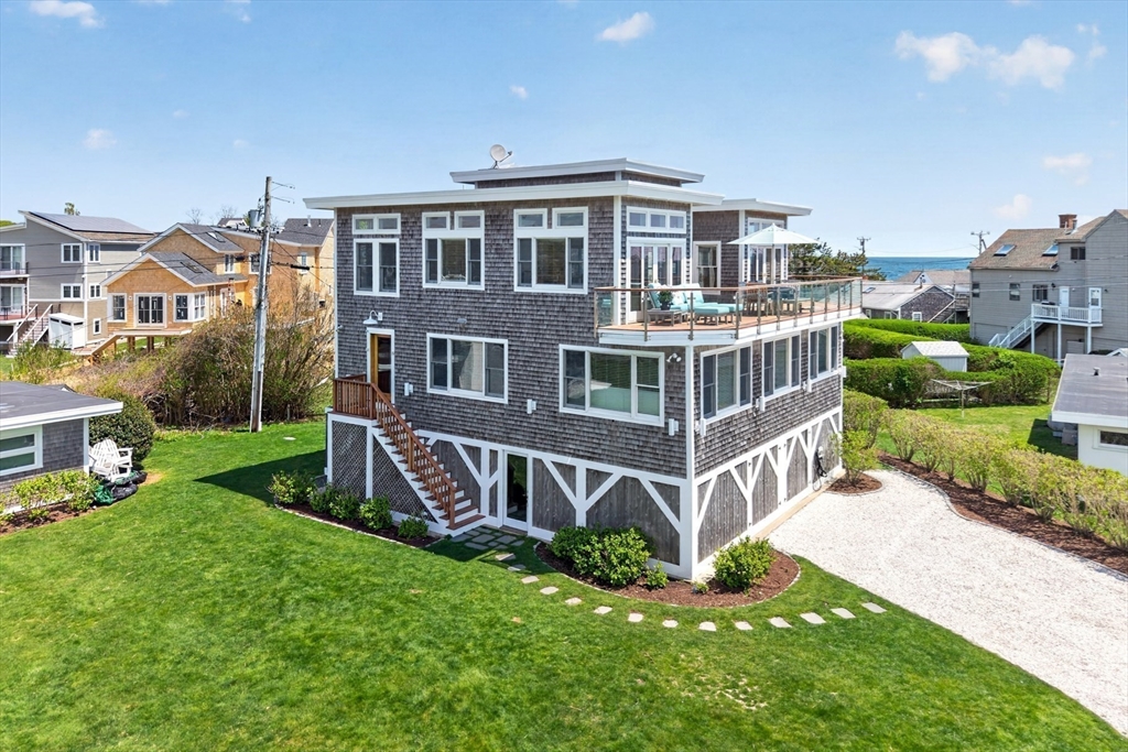 19 Bywater Ct
