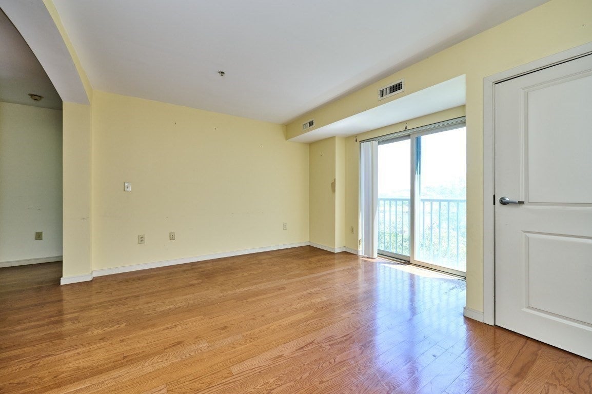 175 Cottage St 504