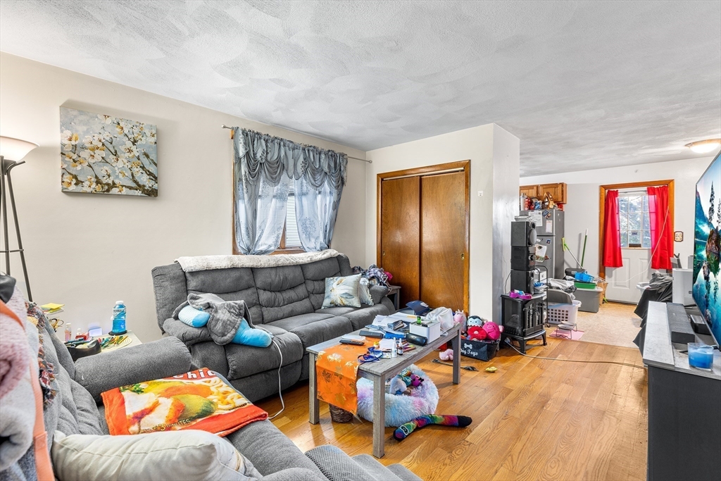 21 Hillside Ave 21