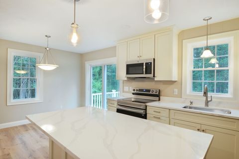 137 Highland Middleboro MA 02346