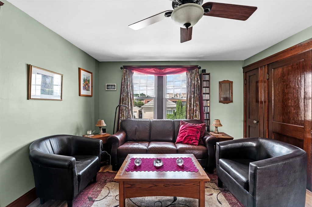 11 Raymond Road 2