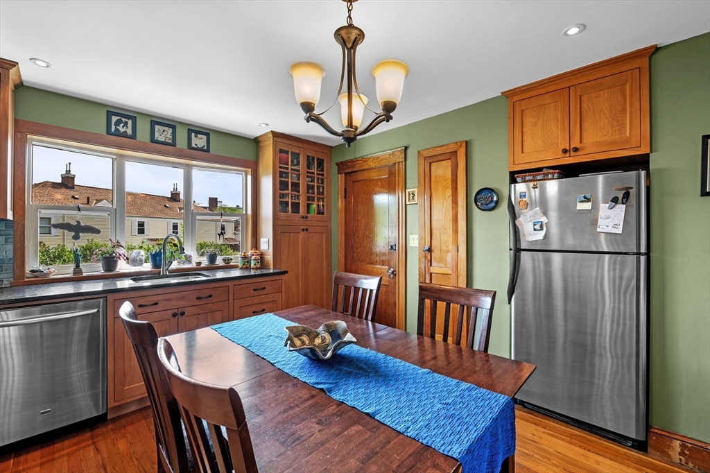 11 Raymond Road 2