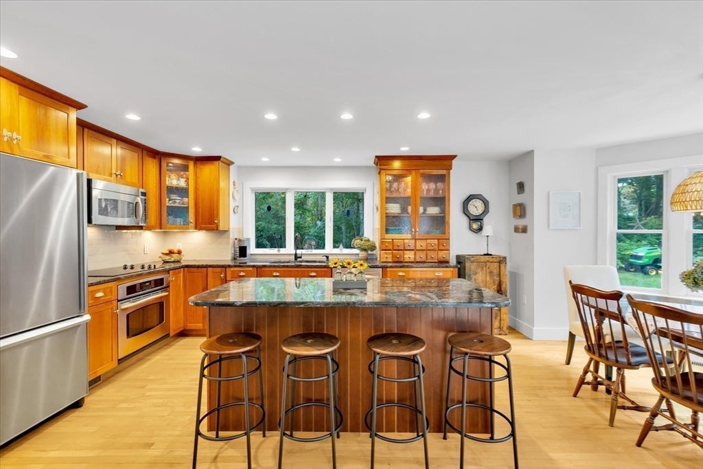 575 Harwich Rd, Brewster, MA Photo #12