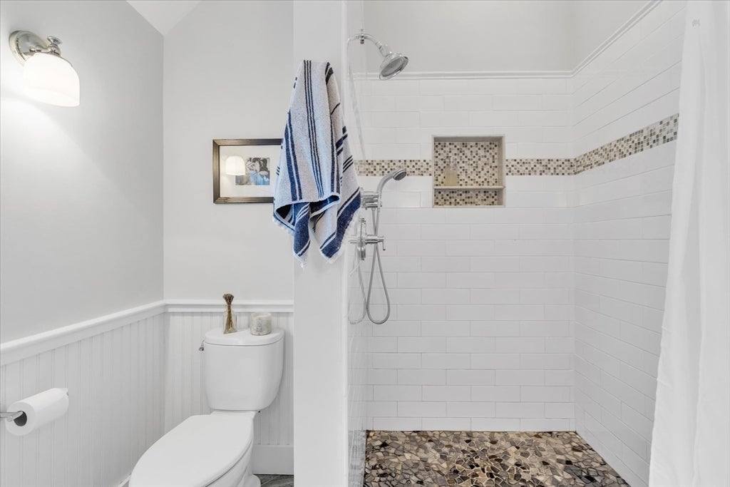 575 Harwich Rd, Brewster, MA Photo #18