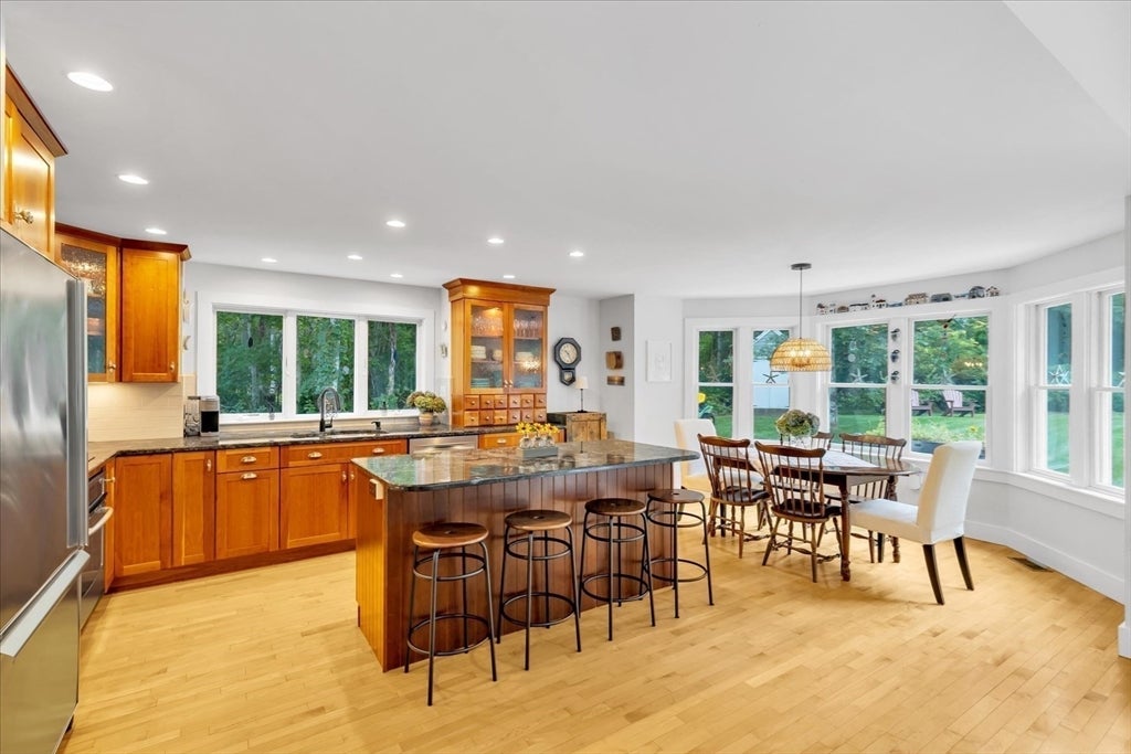 575 Harwich Rd, Brewster, MA Photo #11