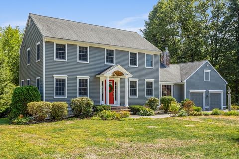 4 Drew Crossing Westford MA 01886