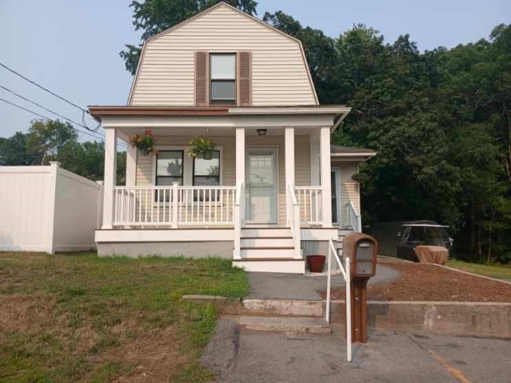 50 Freeman Ave