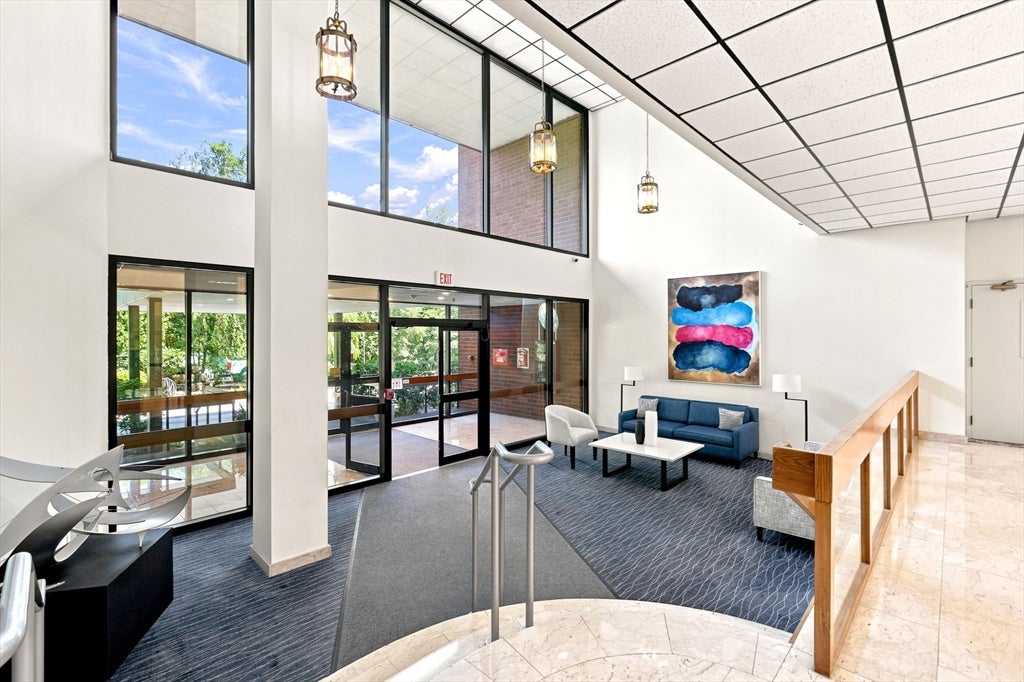 210 Nahanton St #116, Newton, MA Photo #31