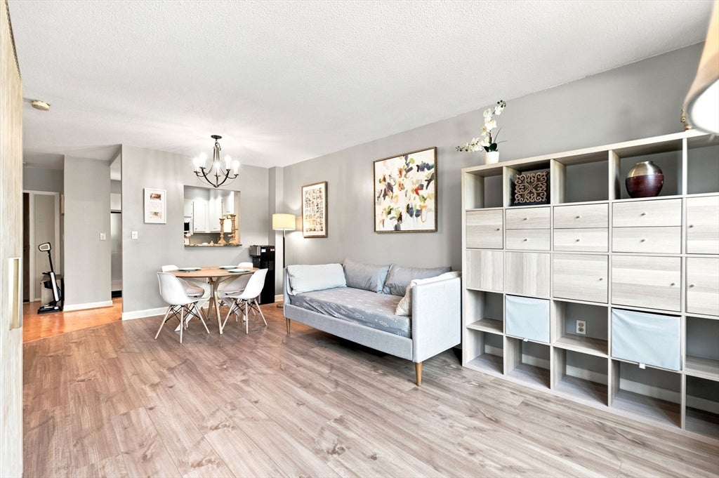 210 Nahanton St #116, Newton, MA Photo #6
