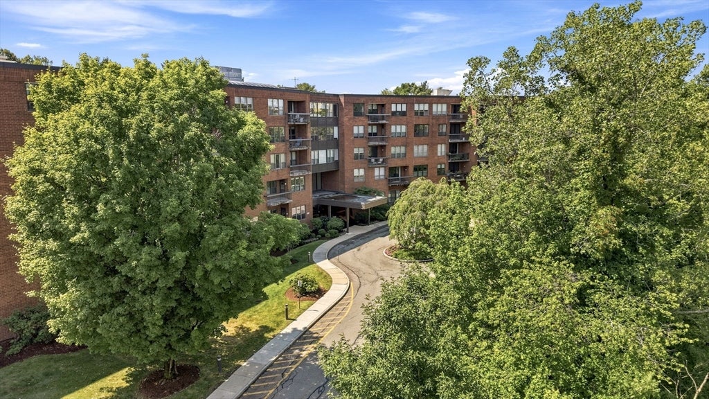 210 Nahanton St #116, Newton, MA Photo #29
