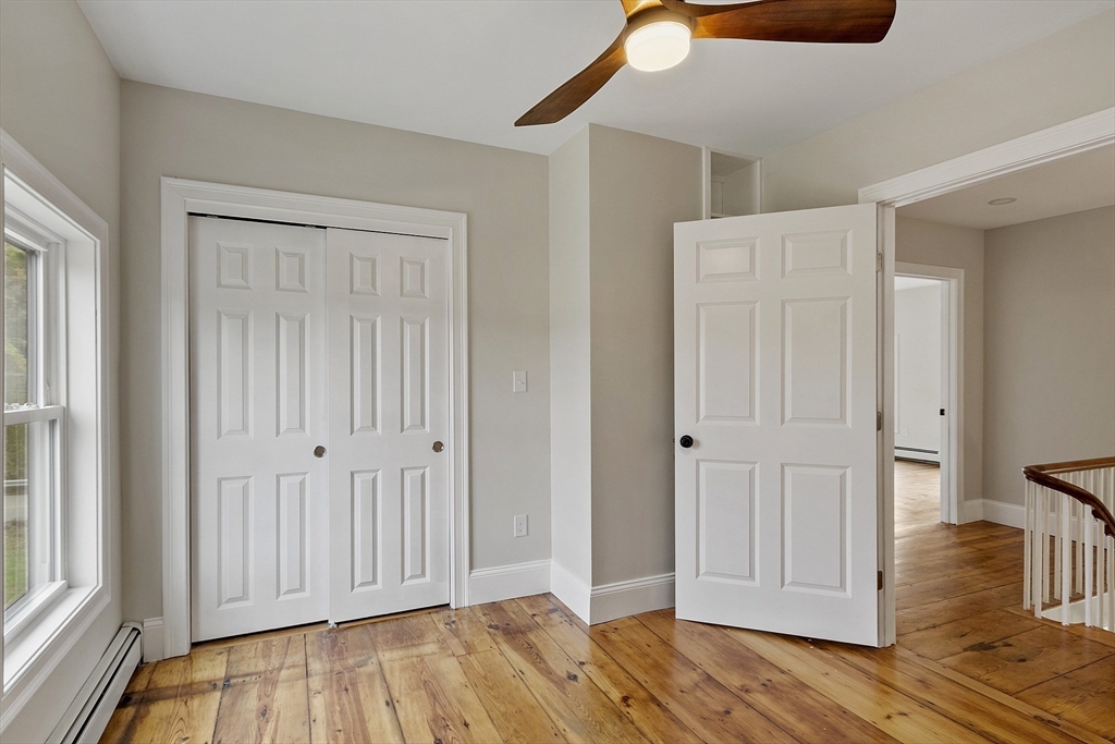 Lunenburg, Massachusetts 01462, United States, 4 Bedrooms Bedrooms, ,4 BathroomsBathrooms,Residential,Active,209412