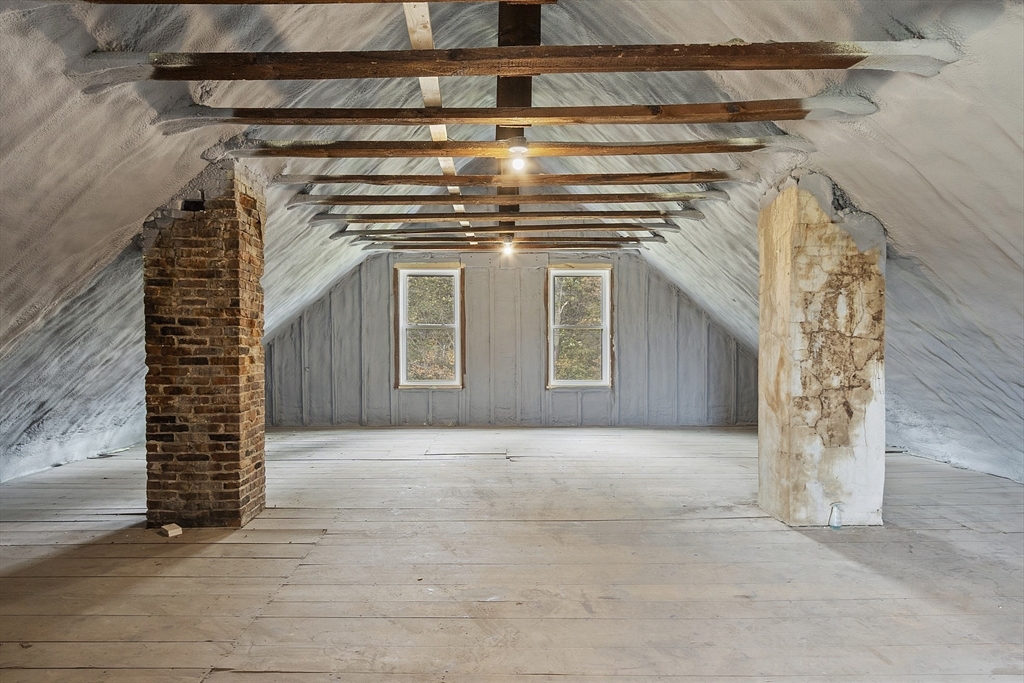 Lunenburg, Massachusetts 01462, United States, 4 Bedrooms Bedrooms, ,4 BathroomsBathrooms,Residential,Active,209412