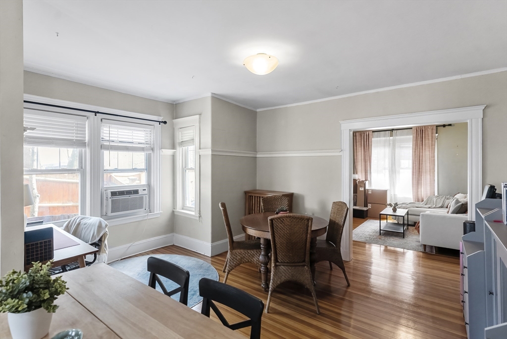 112-114 Harnden Ave