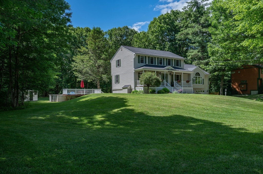 32 Kristin Dr