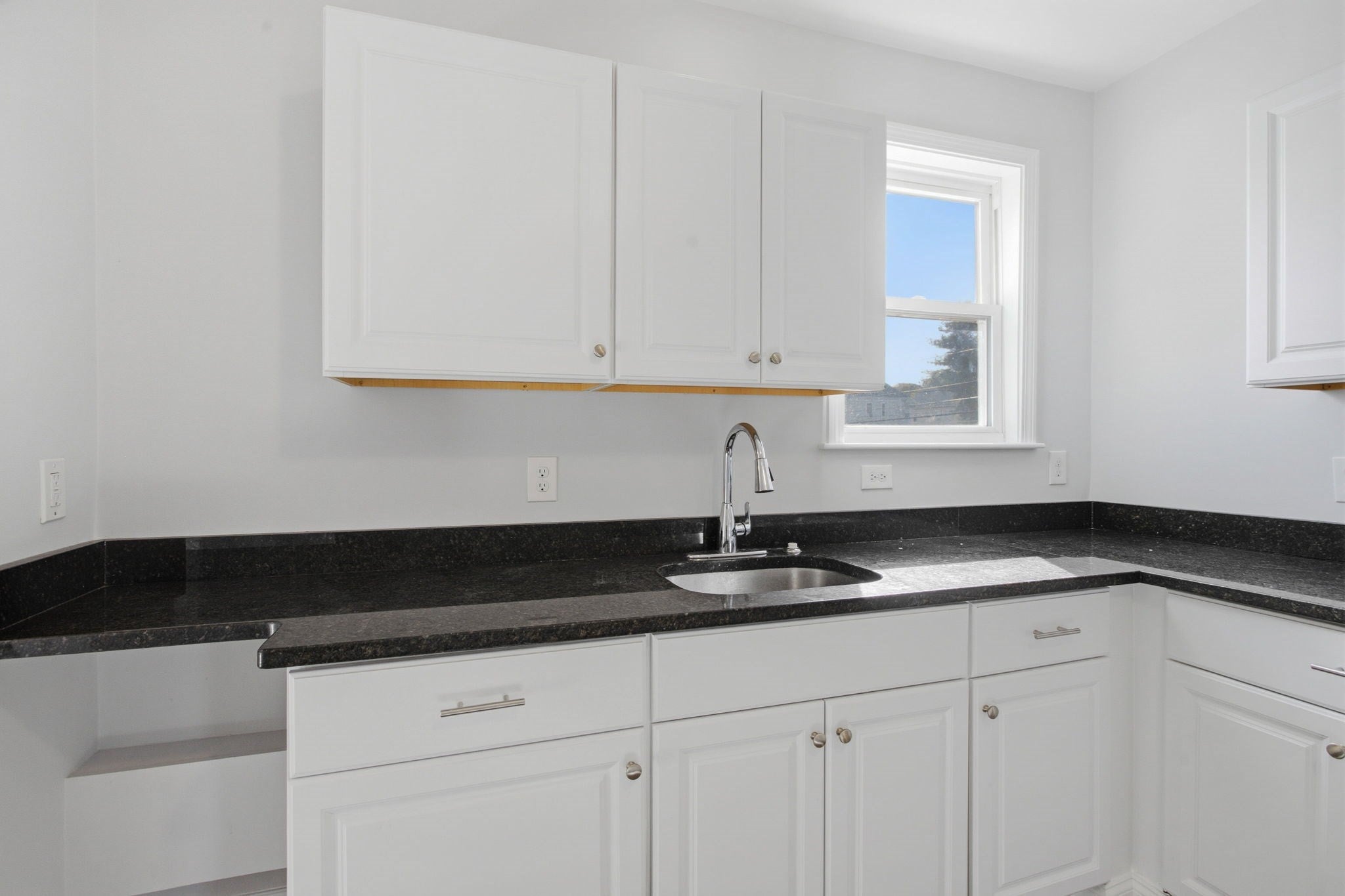 101 Hilldale Ave, Haverhill, MA Photo #13