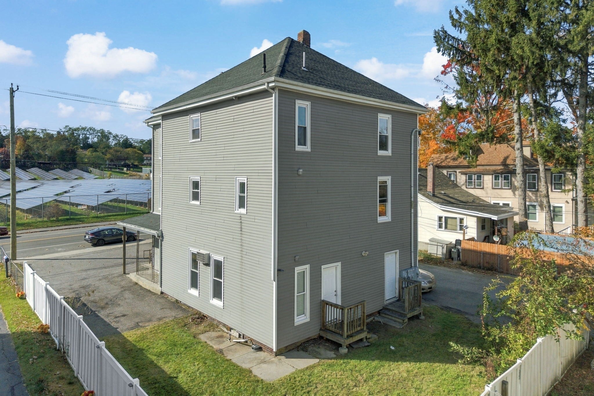 101 Hilldale Ave