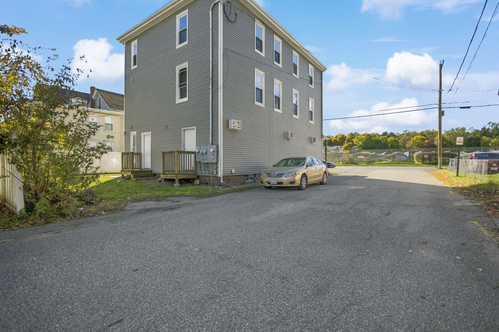101 Hilldale Ave, Haverhill, MA Photo #6