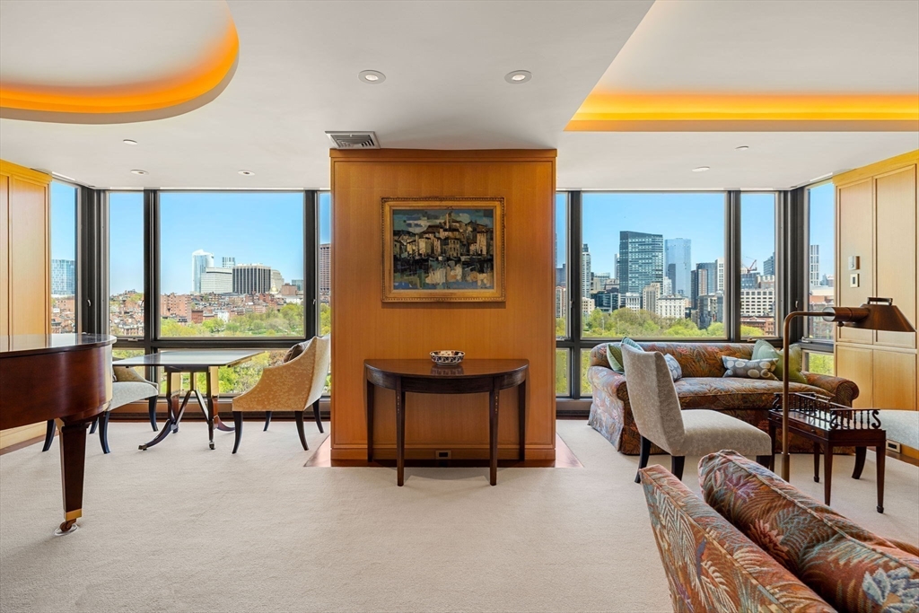 2 Commonwealth Ave 14B