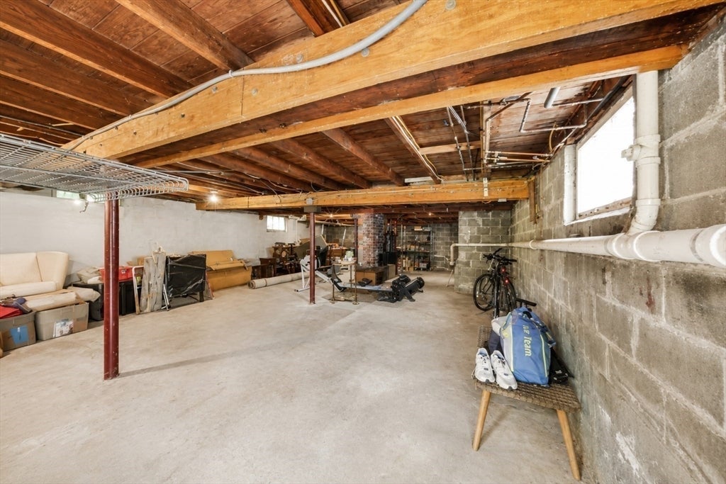 96 Wompatuck Rd, Hingham, MA Photo #18