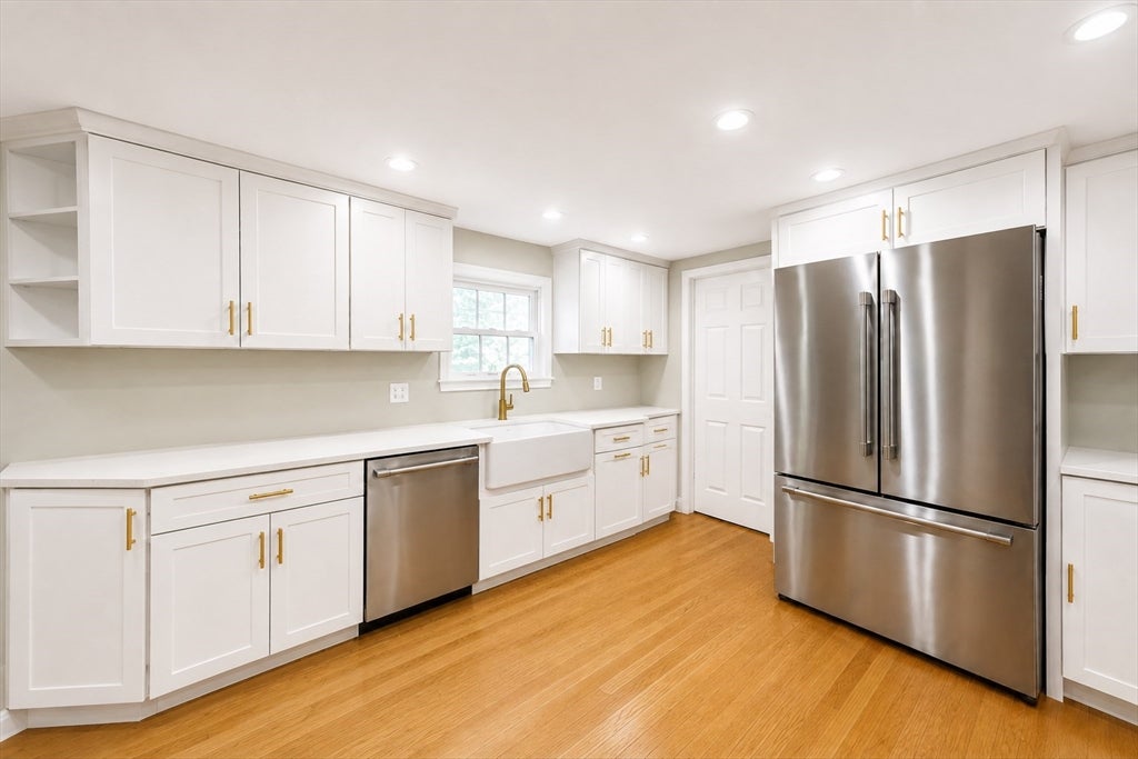 96 Wompatuck Rd