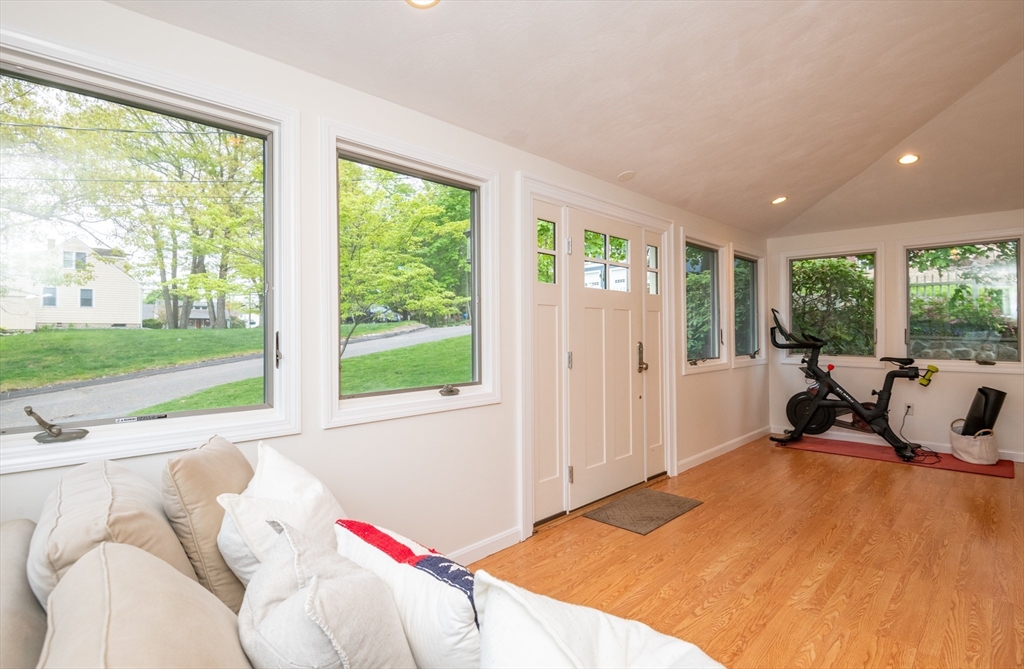 2 Parkwood Road