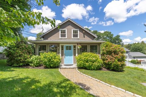2 Parkwood Road Lynnfield MA 01940