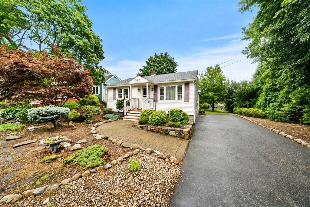 134 Marshall Ave, Lowell, MA, 134 Marshall Ave, Lowell, MA Photo #22