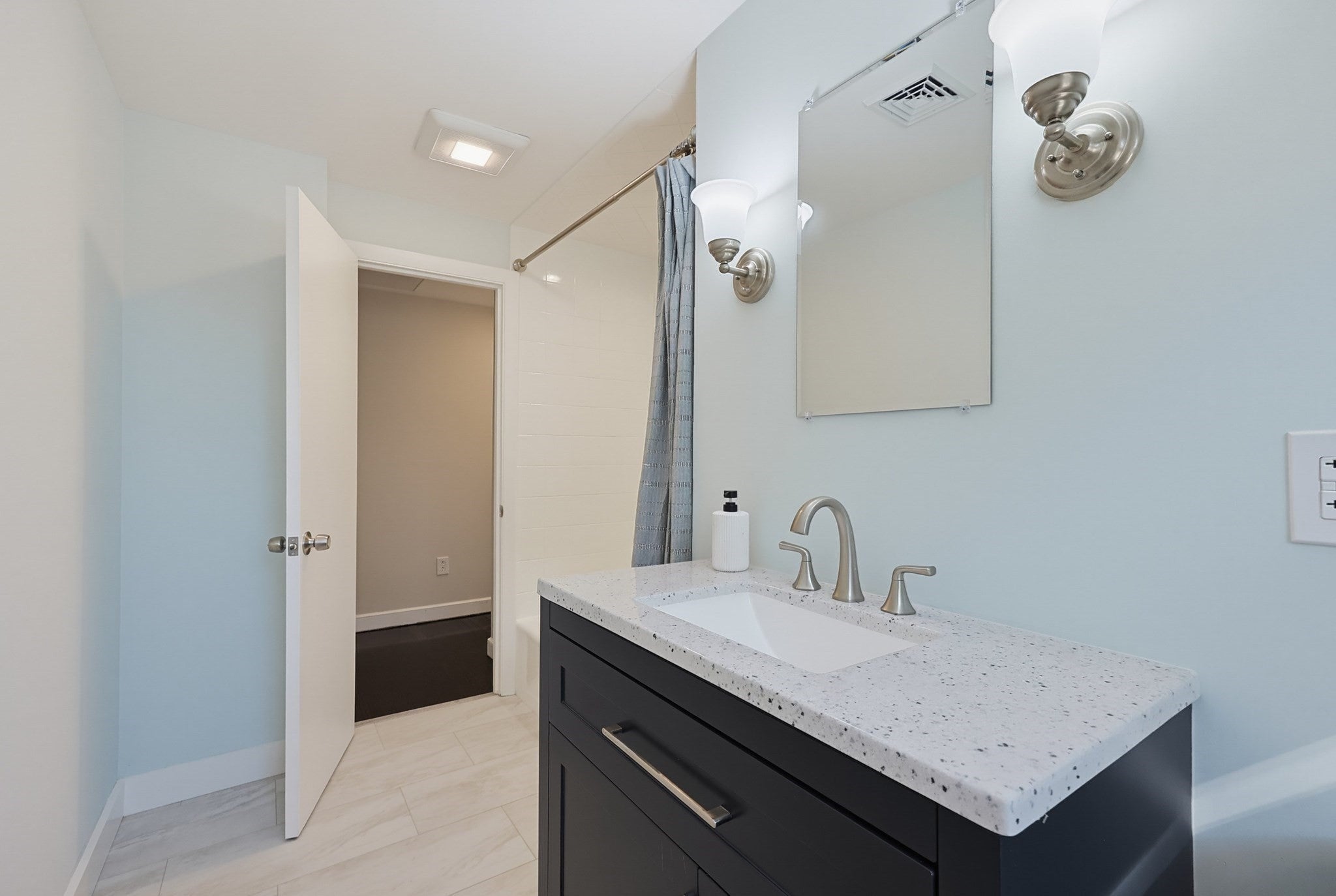 30 Taft Ln, Dedham, MA Photo #20