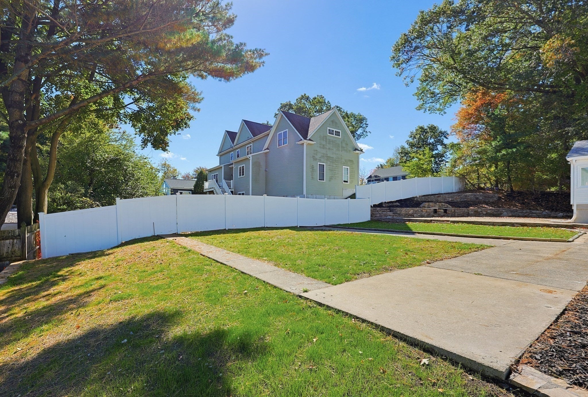 30 Taft Ln, Dedham, MA Photo #33