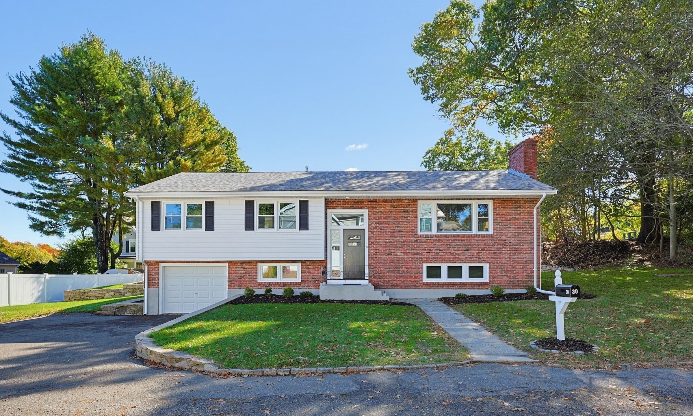30 Taft Ln, Dedham, MA Photo #1