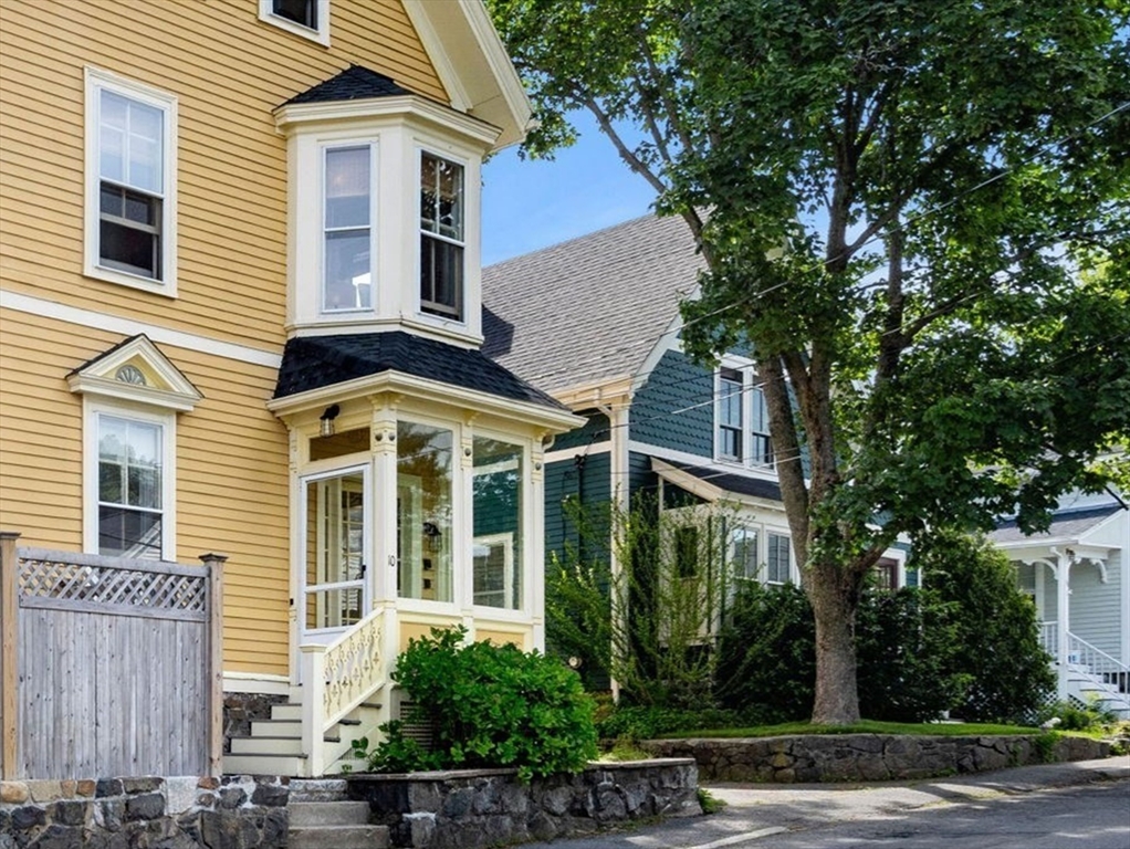 10 Village Street 2
