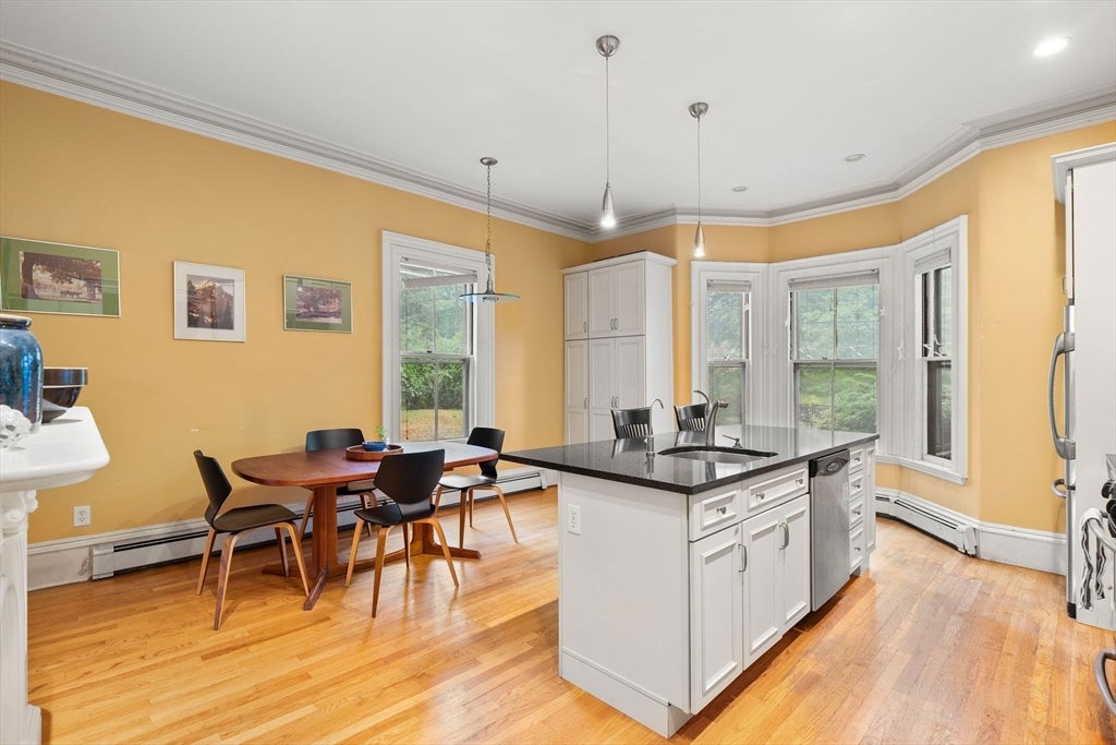 212 Chestnut Ave