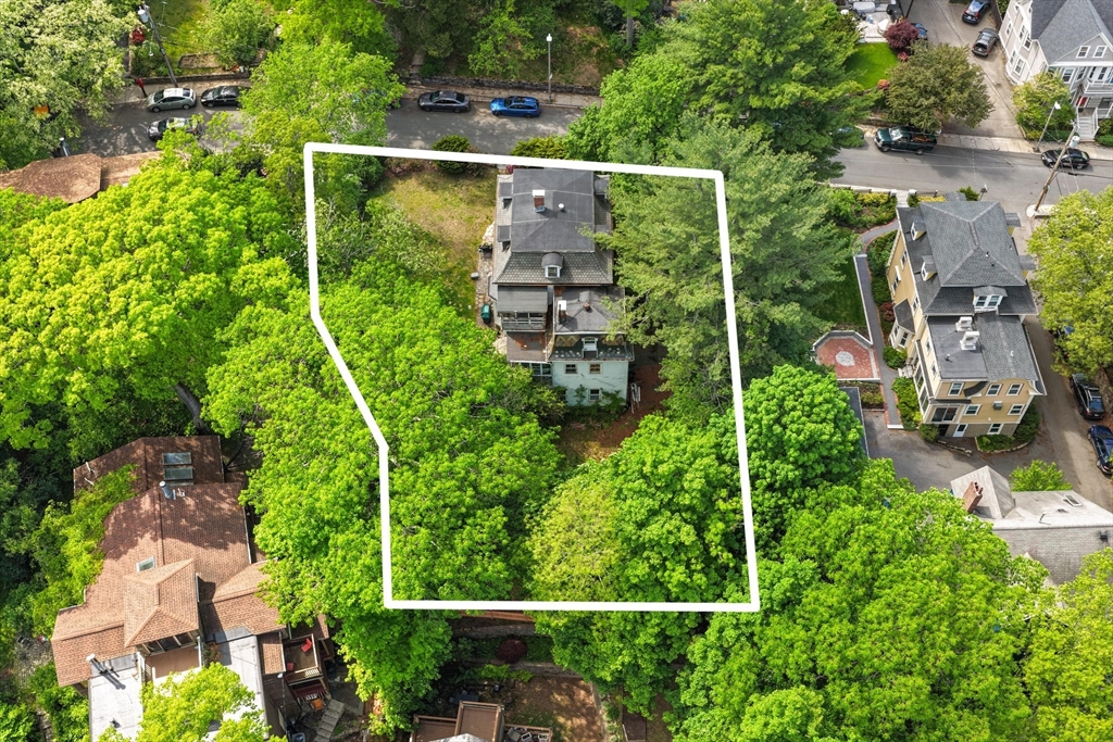 212 Chestnut Ave