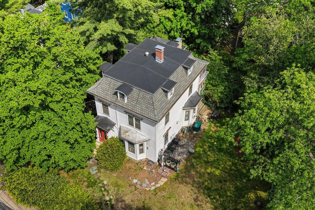 212 Chestnut Ave