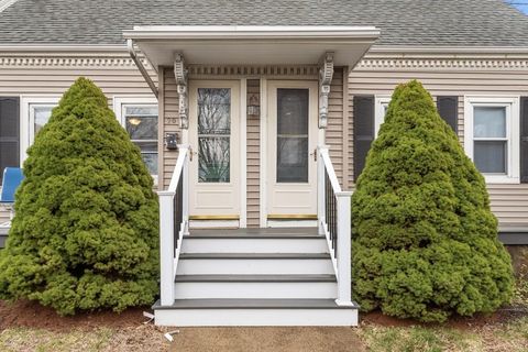 Photo of 20 School St #2, Weymouth, MA 02189 (MLS # 73497583)