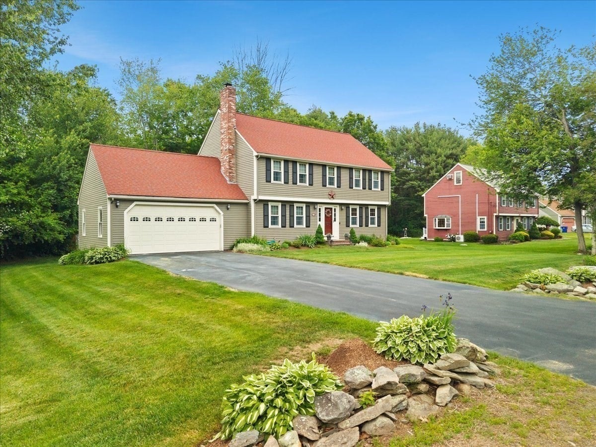 461 Hodges St, Taunton, MA Photo #3