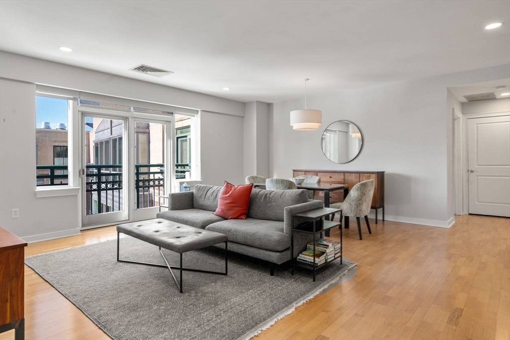 88 Wharf Street 607