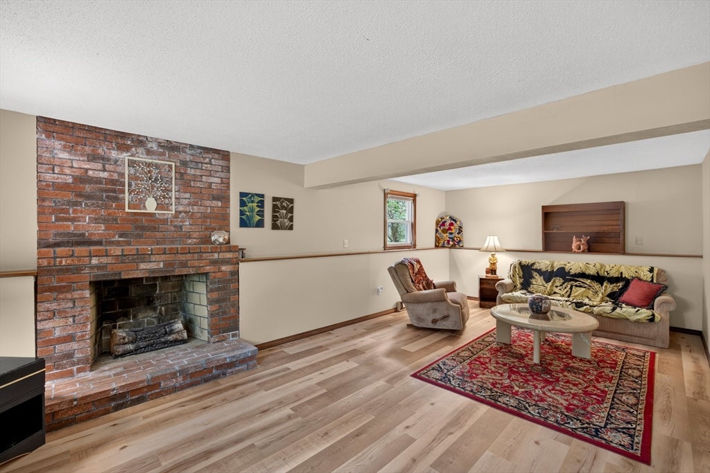 106 Tanglewood Dr, Falmouth, MA, 106 Tanglewood Dr, Falmouth, MA Photo #24