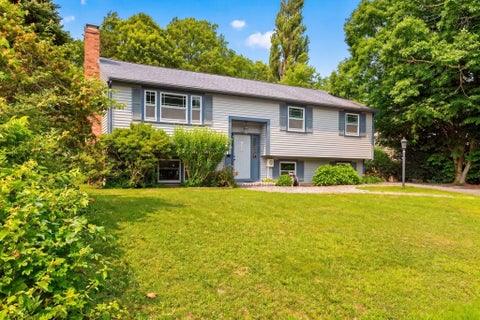 Photo of 106 Tanglewood Dr, Falmouth, MA 02536 (MLS # 73561786)