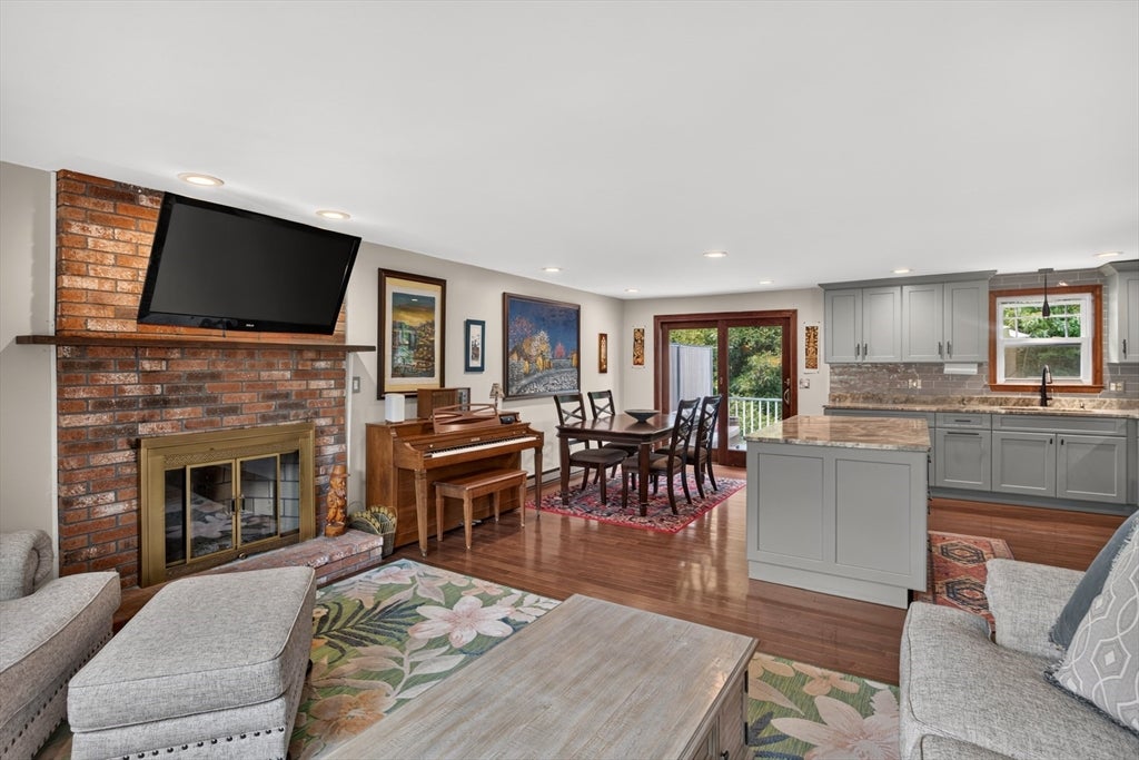 106 Tanglewood Dr, Falmouth, MA, 106 Tanglewood Dr, Falmouth, MA Photo #8